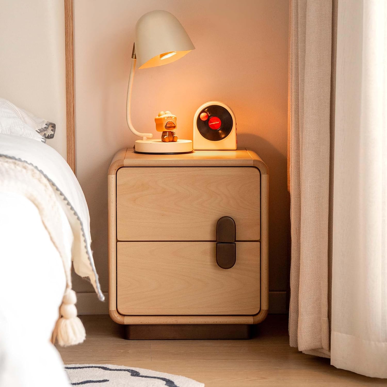 โต๊ะข้างเตียงไม้จริง 2 ลิ้นชัก - Solid Wood Nightstand 2 Drawers บทวิจารณ์และราคา